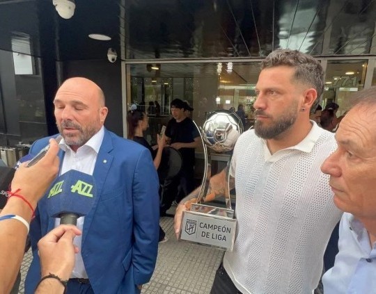 Rosario Central sumó una estrella por terminar primero en la tabla anual