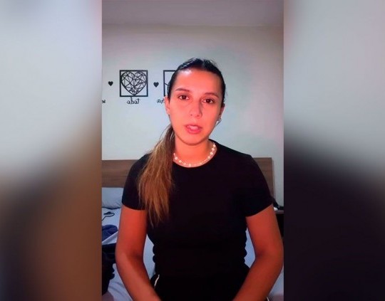 Ordenaron la liberación de la abogada argentina detenida por realizar gestos racistas