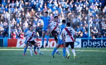 River le ganó a Estudiantes de Río Cuarto por 2-0 y trepó a la punta de la zona B
