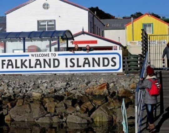 Estados Unidos evalúa dejar de apoyar la postura británica sobre las Malvinas