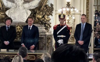 Ante varios gobernadores, Diego Santilli juró como nuevo Jefe de Gabinete