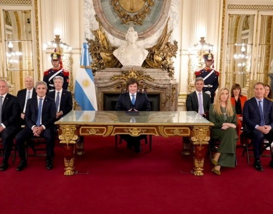 Milei presentó el proyecto de reforma de la Carta Orgánica del Banco Central