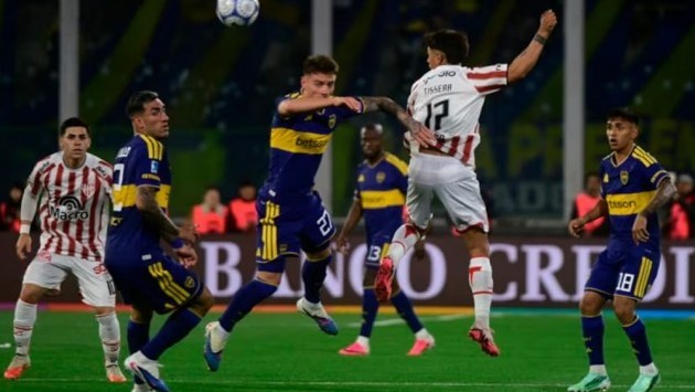 Boca igualó con Instituto en Córdoba, pero perdió a Paredes